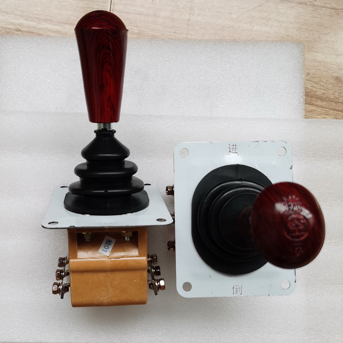 Qingdao Promising FLAND EL45 Electric Wheel Loader Forward Reverse Toggle Switch - Ručica menjača za Utovarivač točkaš: slika 5 Qingdao Promising FLAND EL45 Electric Wheel Loader Forward Reverse Toggle Switch - Ručica menjača za Utovarivač točkaš: slika 5