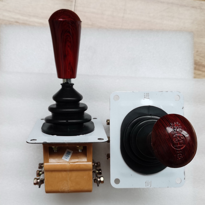 Qingdao Promising FLAND EL45 Electric Wheel Loader Forward Reverse Toggle Switch - Ručica menjača za Utovarivač točkaš: slika 2 Qingdao Promising FLAND EL45 Electric Wheel Loader Forward Reverse Toggle Switch - Ručica menjača za Utovarivač točkaš: slika 2