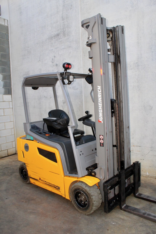 Jungheinrich EFG 318 600 DZ LI-ION - Električni viljuškar: slika 1 Jungheinrich EFG 318 600 DZ LI-ION - Električni viljuškar: slika 1