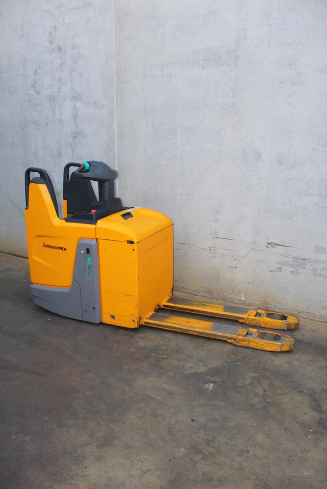 Jungheinrich ERE 120 LI-ION - Kolica za palete: slika 4 Jungheinrich ERE 120 LI-ION - Kolica za palete: slika 4