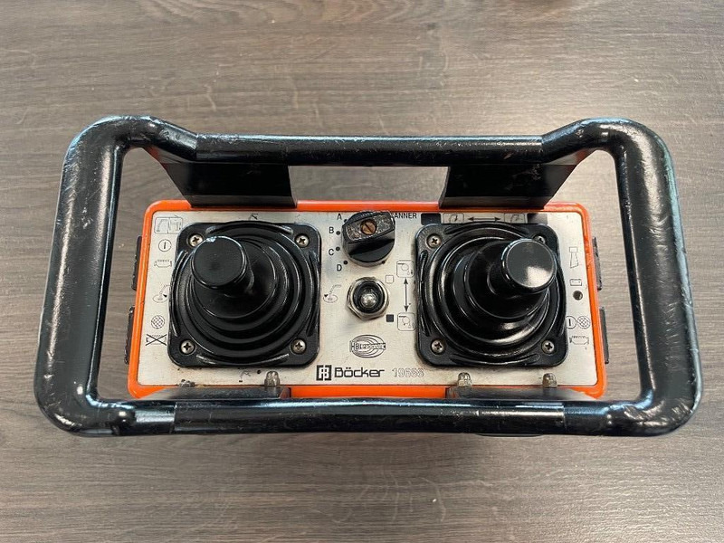 Böcker AK 32/1000 SPS - Autokran za sve terene: slika 4 Böcker AK 32/1000 SPS - Autokran za sve terene: slika 4