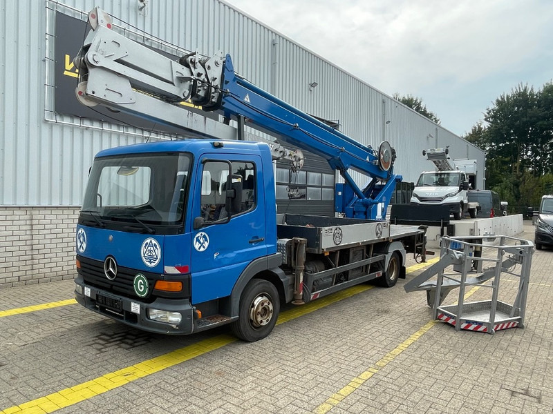 Böcker AK 32/1000 SPS - Autokran za sve terene: slika 2 Böcker AK 32/1000 SPS - Autokran za sve terene: slika 2