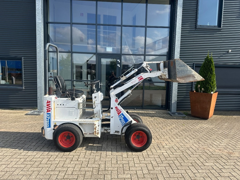 Knikmops 100 - Utovarivač točkaš: slika 2 Knikmops 100 - Utovarivač točkaš: slika 2