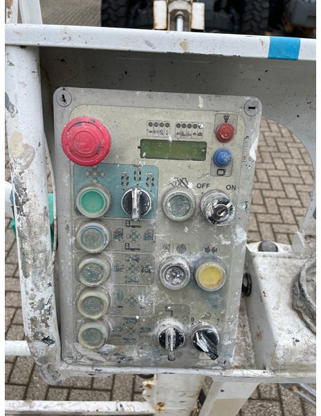 Zglobna platforma Merlo MPR 25: slika 10 Zglobna platforma Merlo MPR 25: slika 10