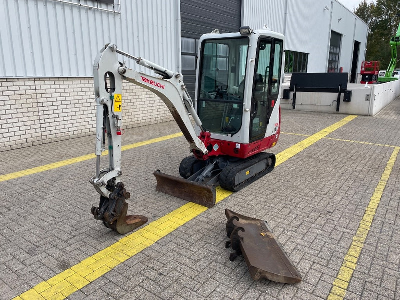 Takeuchi TB 216 - Mini bager: slika 2 Takeuchi TB 216 - Mini bager: slika 2