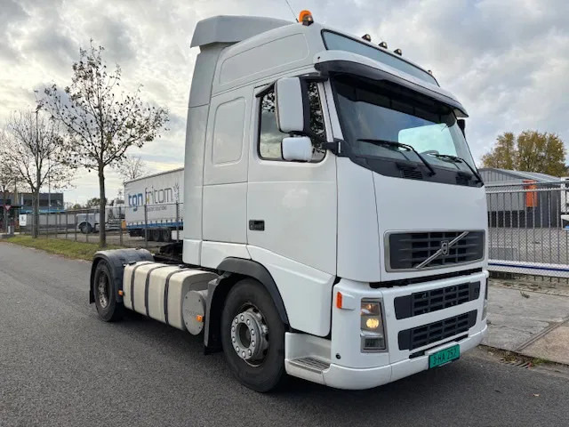 Volvo FH 12.420 E3 4x2T Globetrotter 720.000km!! Analog tacho MOT 06-2026 Tipper - WF hydr. - Tegljač: slika 3 Volvo FH 12.420 E3 4x2T Globetrotter 720.000km!! Analog tacho MOT 06-2026 Tipper - WF hydr. - Tegljač: slika 3