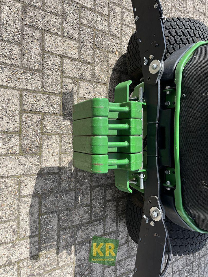 1585 John Deere - Baštenska kosačica: slika 5 1585 John Deere - Baštenska kosačica: slika 5