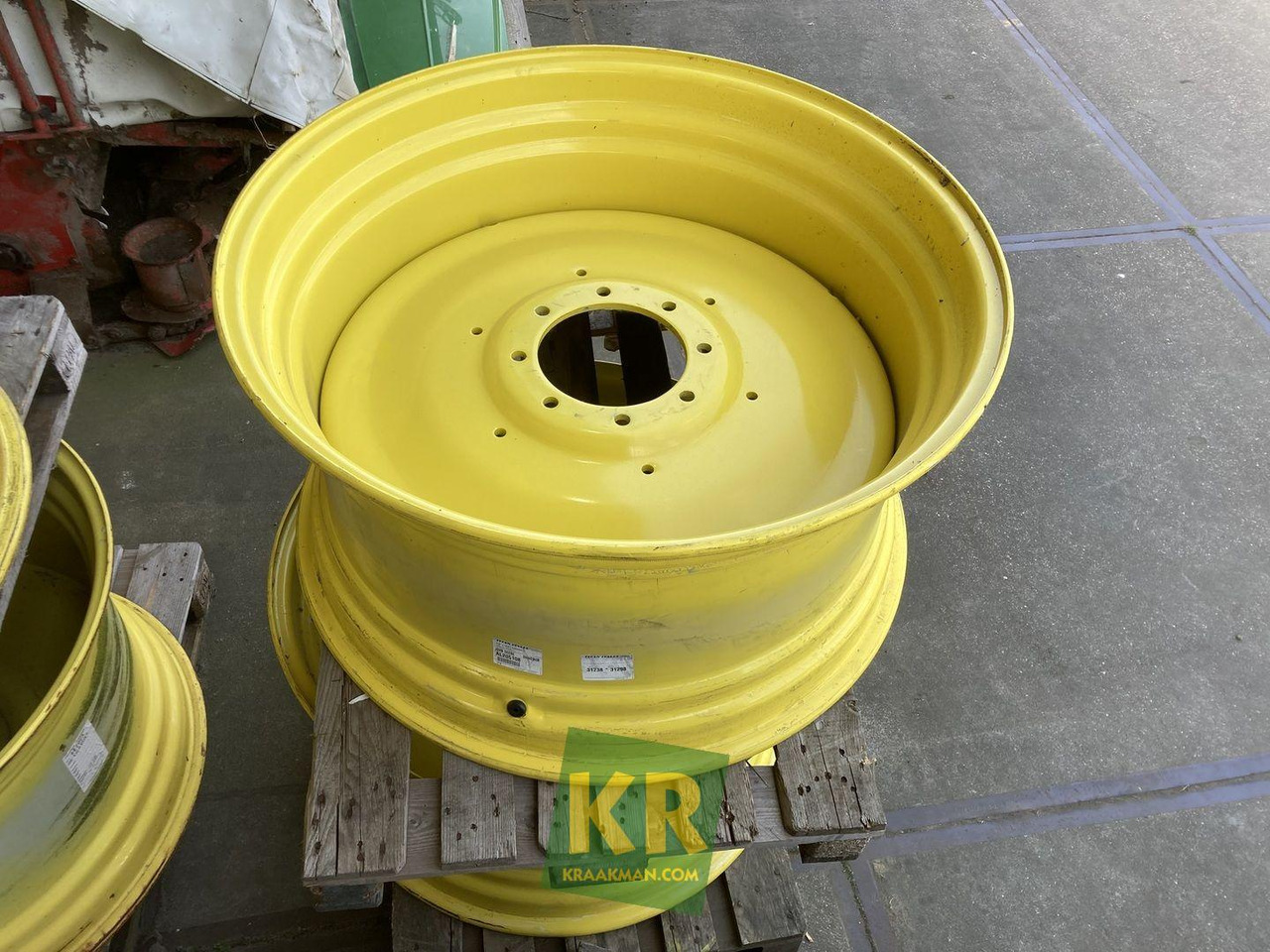 18 X 38 velg John Deere - Felna za Traktor: slika 1 18 X 38 velg John Deere - Felna za Traktor: slika 1