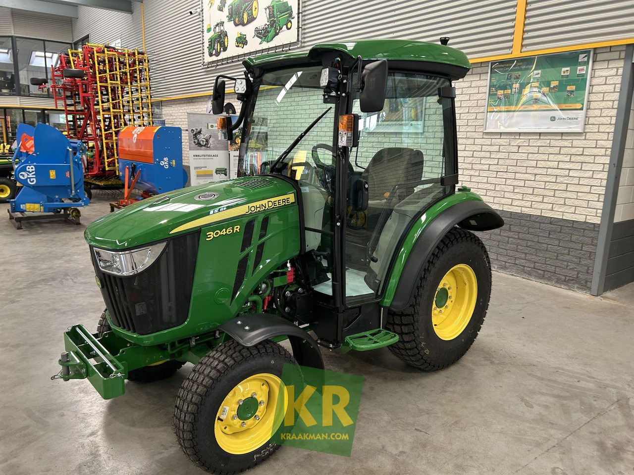 3046R John Deere - Mali traktor: slika 2 3046R John Deere - Mali traktor: slika 2