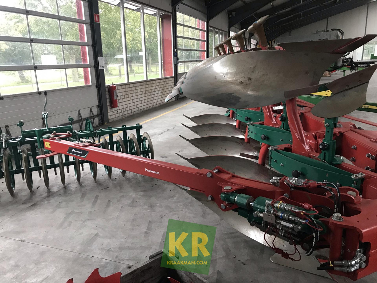 3300S Variomat Kverneland - Plug: slika 5 3300S Variomat Kverneland - Plug: slika 5