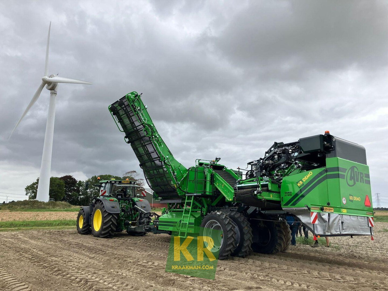 AVR Spirit 9200 aardappelrooier - Kombajn za krompir: slika 1 AVR Spirit 9200 aardappelrooier - Kombajn za krompir: slika 1