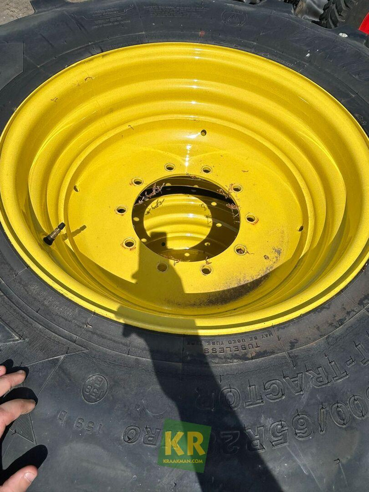 Bridgestone Banden Bridgestone  - Kompletan točak za Poljoprivredna mašina: slika 1 Bridgestone Banden Bridgestone  - Kompletan točak za Poljoprivredna mašina: slika 1