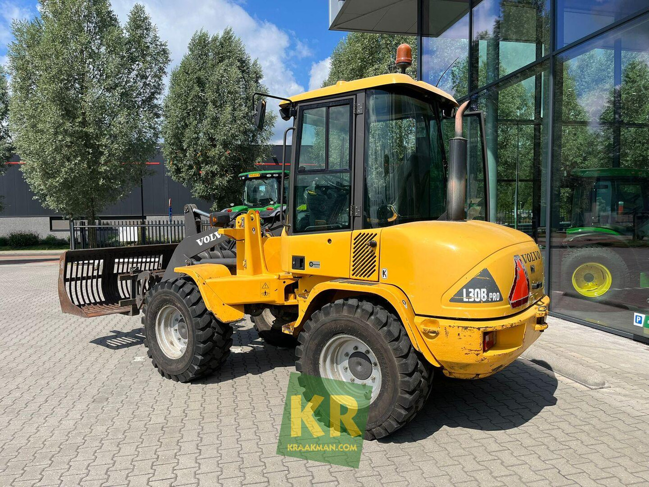 L30B Volvo - Druga mašina: slika 2 L30B Volvo - Druga mašina: slika 2