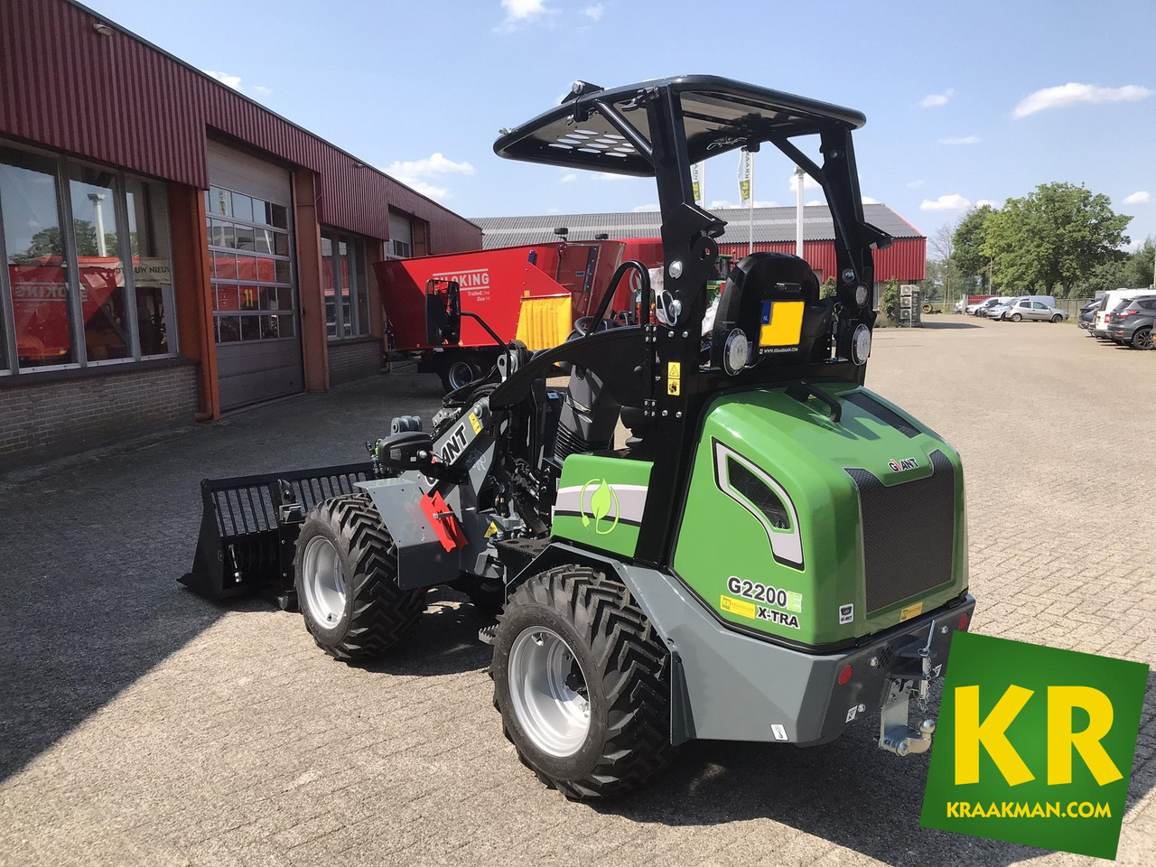 G2200E Giant - Zglobni utovarivač: slika 4 G2200E Giant - Zglobni utovarivač: slika 4