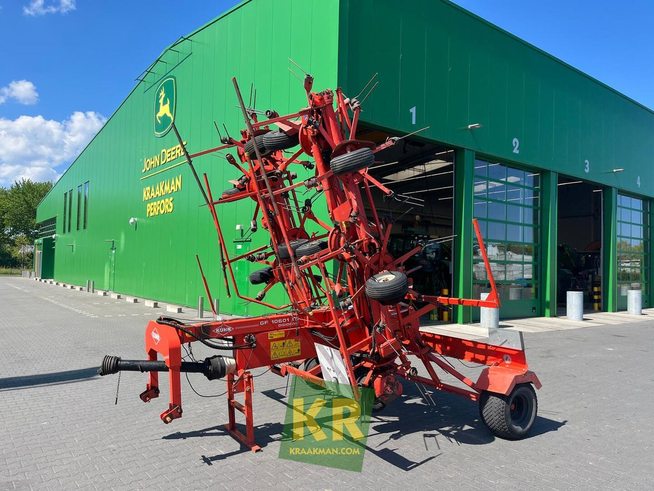 GF 10601 Kuhn - Prevrtač/ Grabuljač: slika 1 GF 10601 Kuhn - Prevrtač/ Grabuljač: slika 1