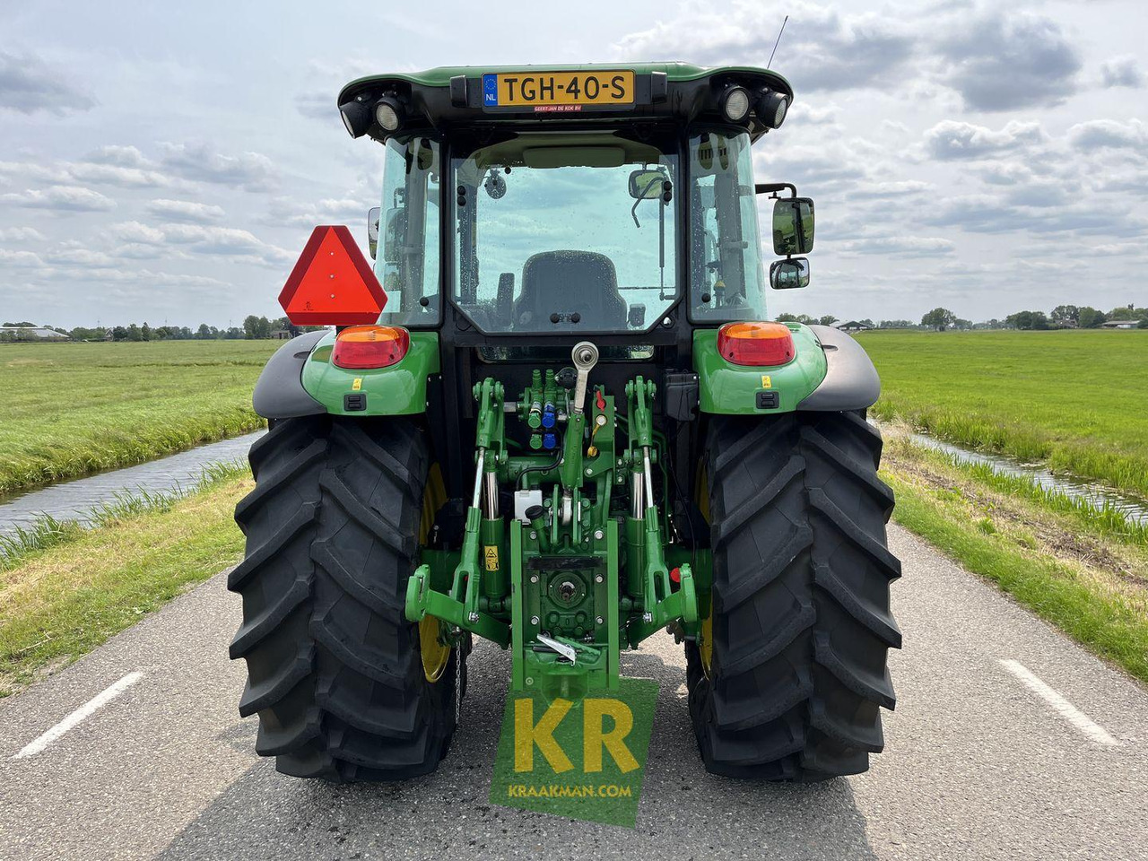 John Deere 5090M - Traktor: slika 4 John Deere 5090M - Traktor: slika 4