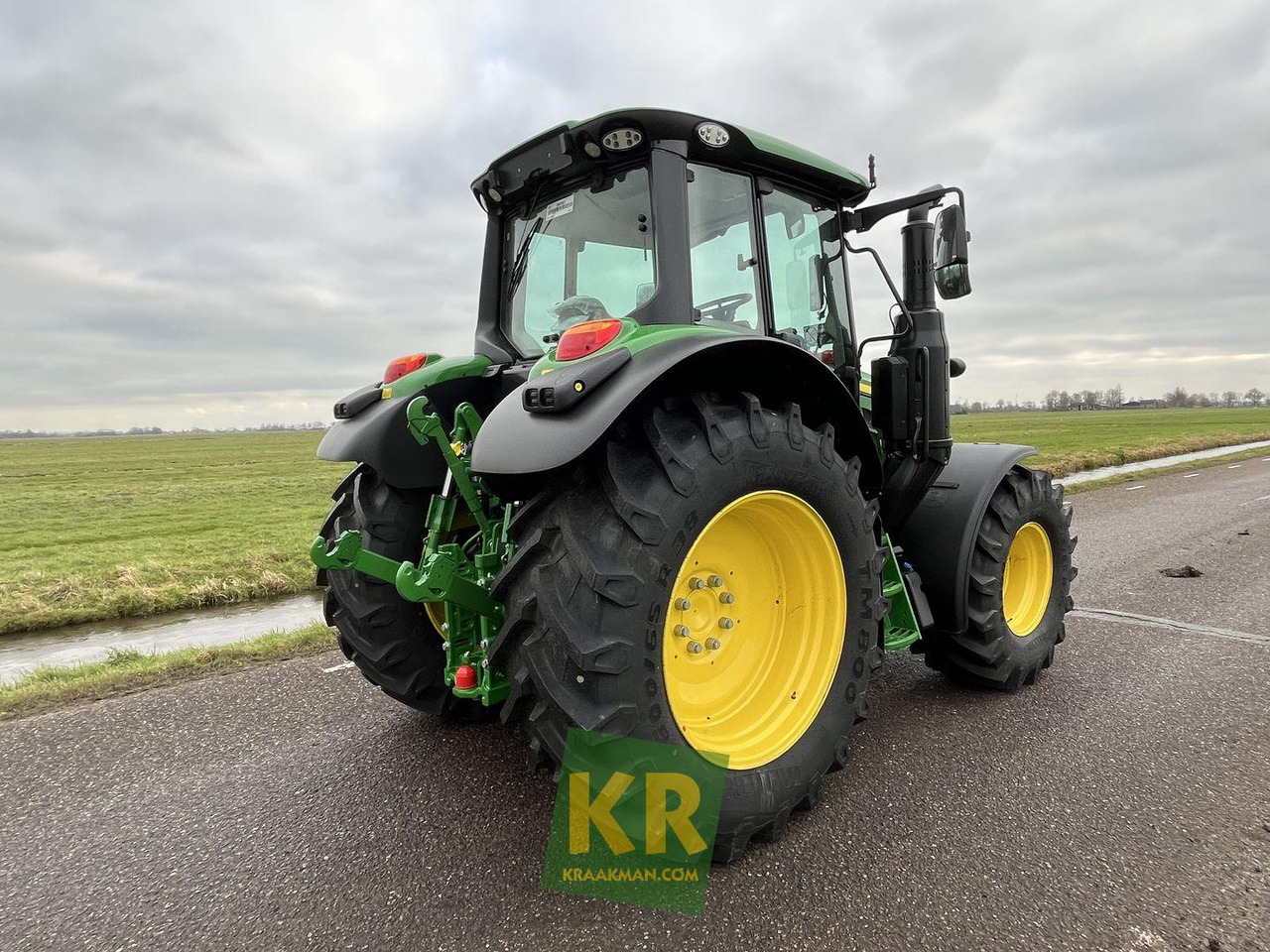 John Deere 6120M - Traktor: slika 5 John Deere 6120M - Traktor: slika 5