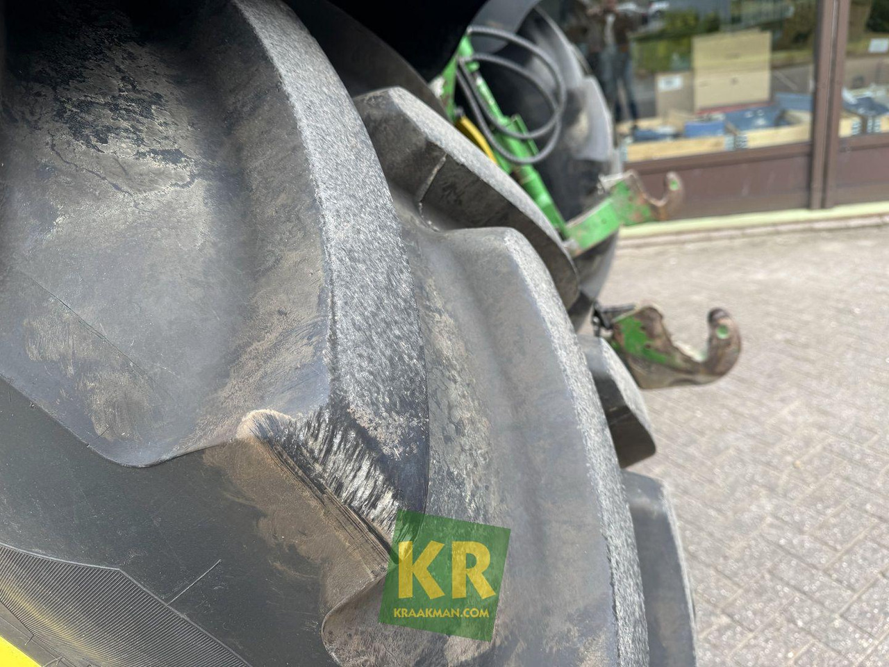 John Deere 6150R - Traktor: slika 4 John Deere 6150R - Traktor: slika 4