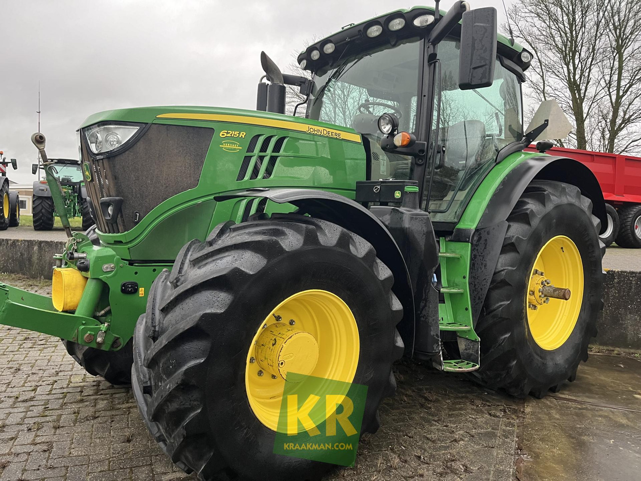 John Deere 6215R - Traktor: slika 1 John Deere 6215R - Traktor: slika 1