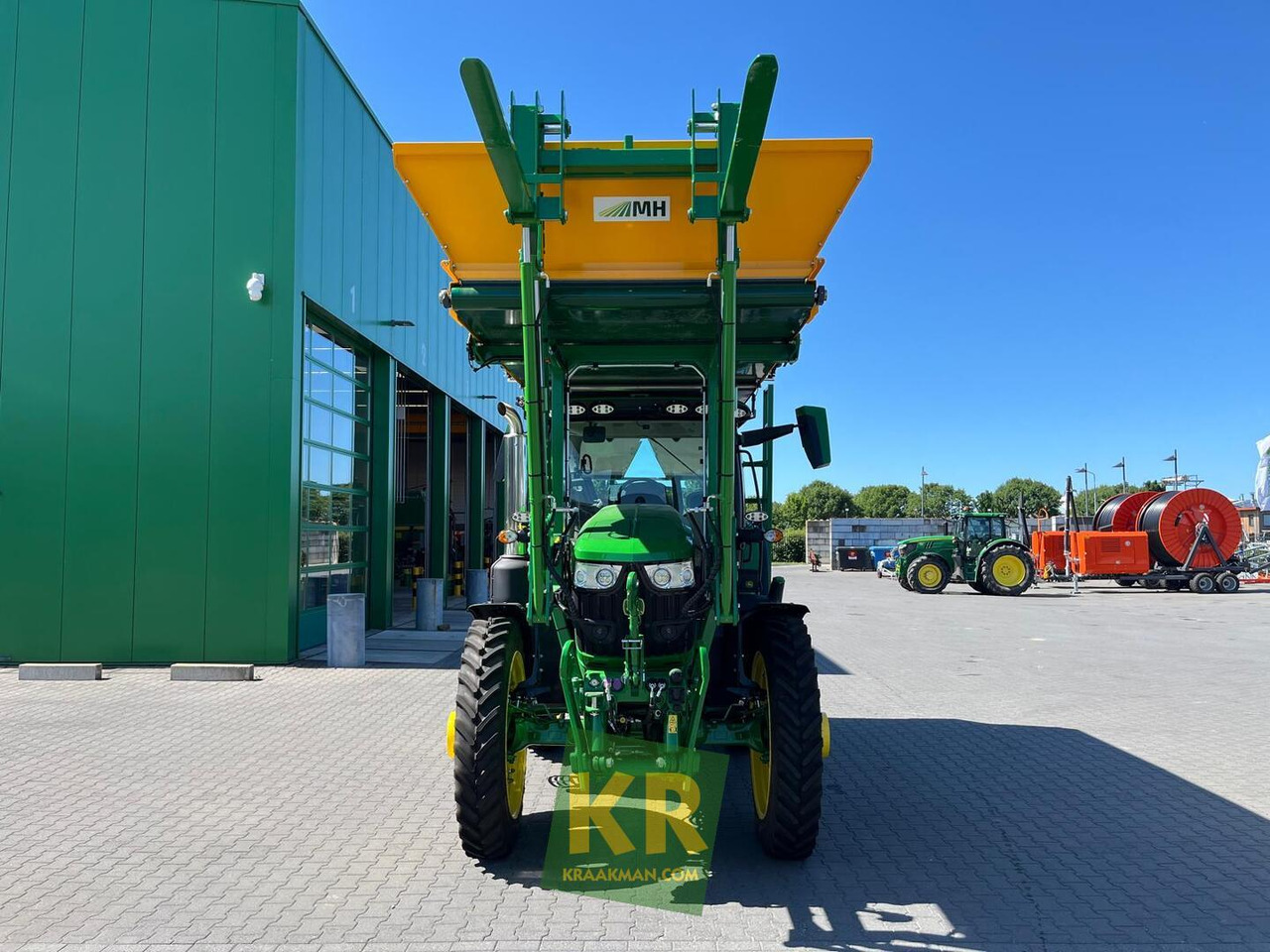 John Deere 6R 155 - Traktor: slika 2 John Deere 6R 155 - Traktor: slika 2
