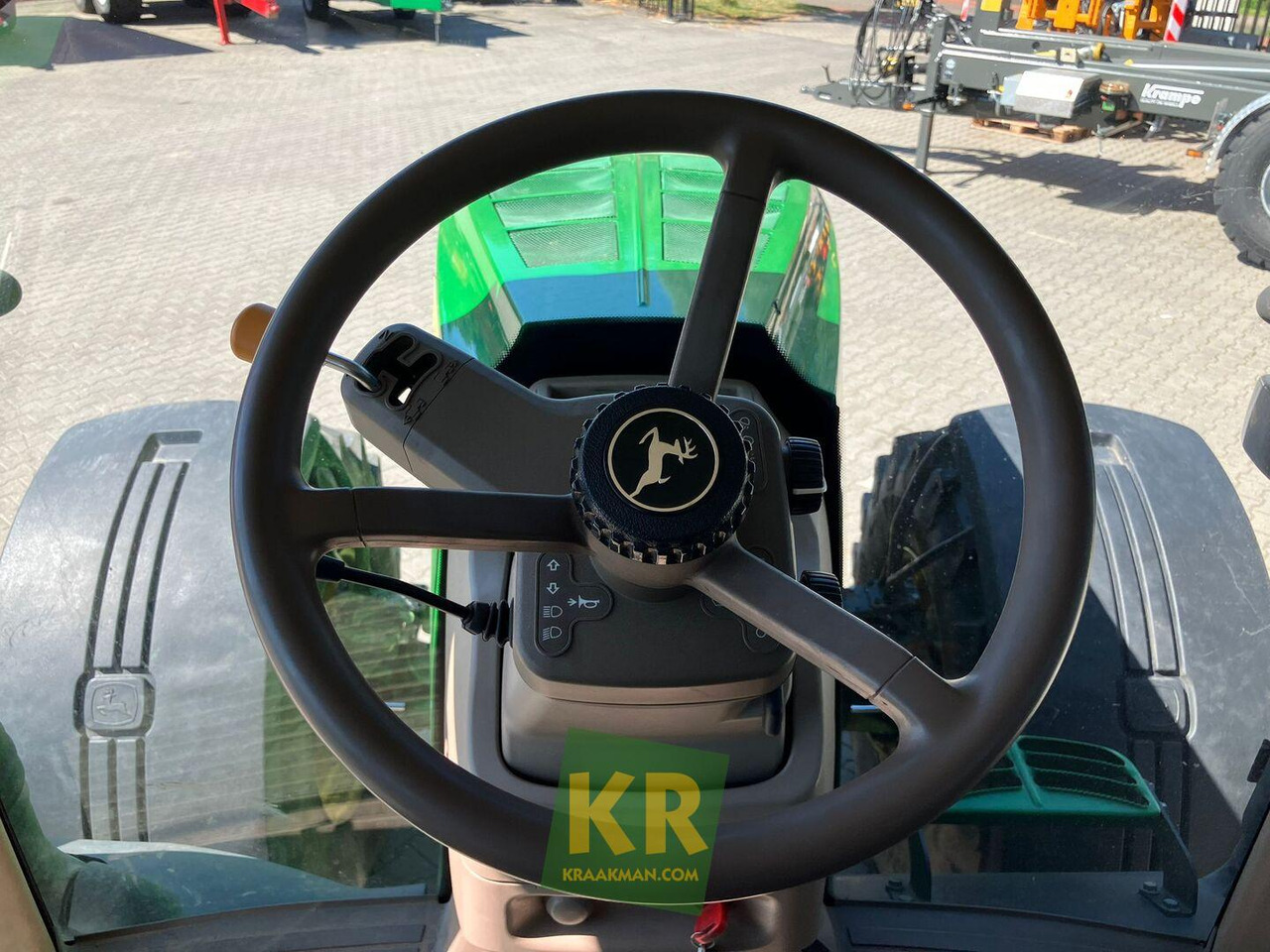 John Deere 7230R - Traktor: slika 5 John Deere 7230R - Traktor: slika 5