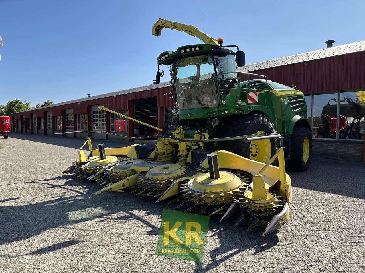 John Deere 8500 - Kombajn za stočnu hranu: slika 2 John Deere 8500 - Kombajn za stočnu hranu: slika 2