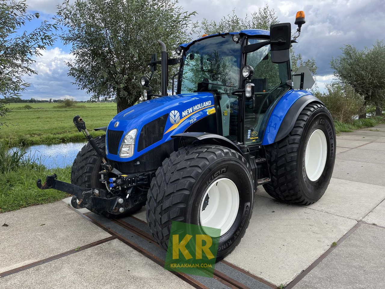 New Holland T5.95 - Traktor: slika 1 New Holland T5.95 - Traktor: slika 1