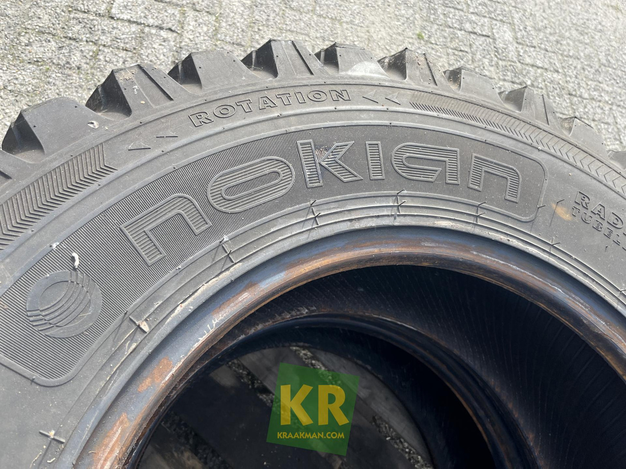 Nokian 360/80R24 Tri 2 Onbekend merk - Guma za Poljoprivredna mašina: slika 4 Nokian 360/80R24 Tri 2 Onbekend merk - Guma za Poljoprivredna mašina: slika 4