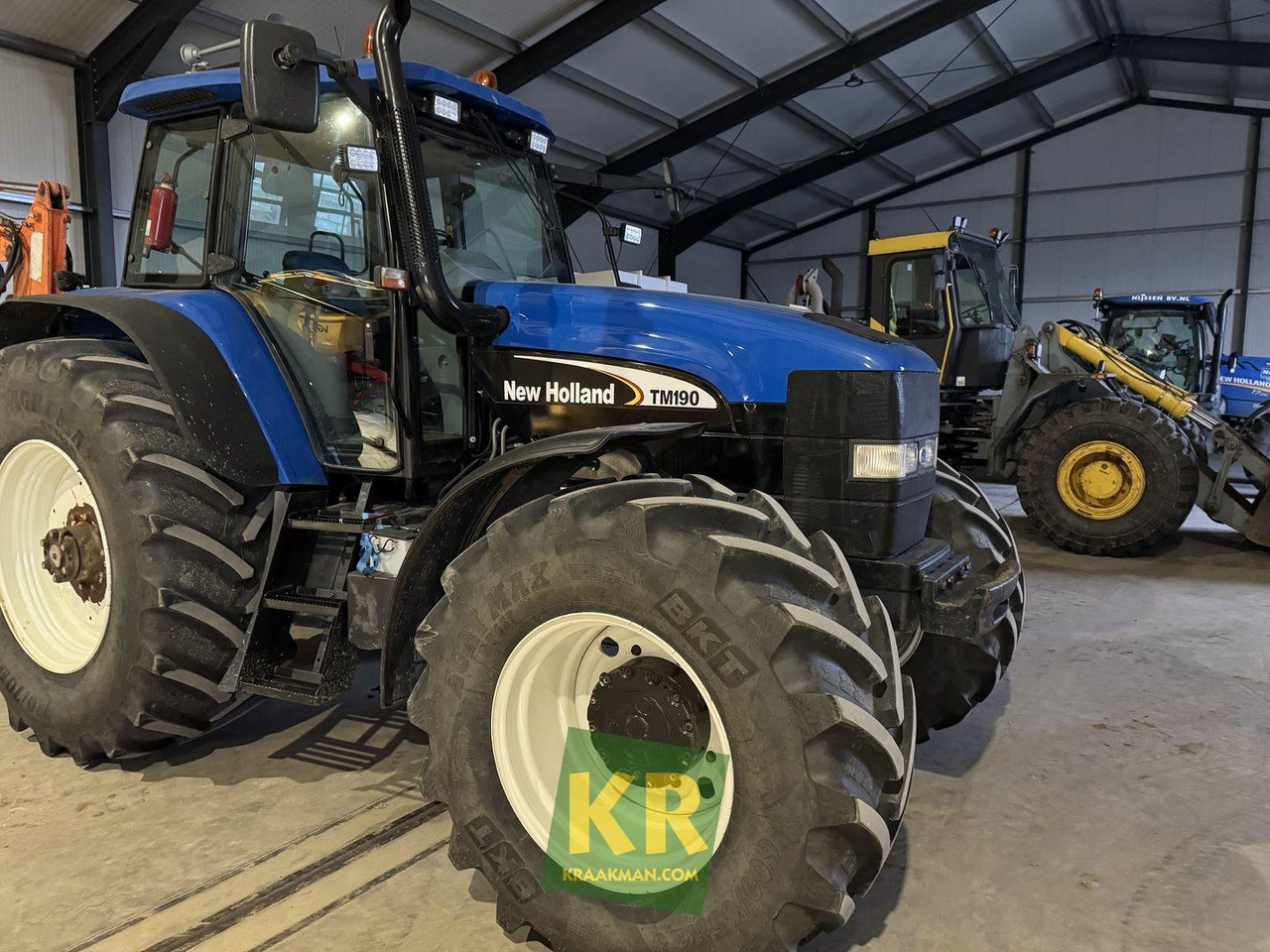 TM190 New Holland - Traktor: slika 1 TM190 New Holland - Traktor: slika 1