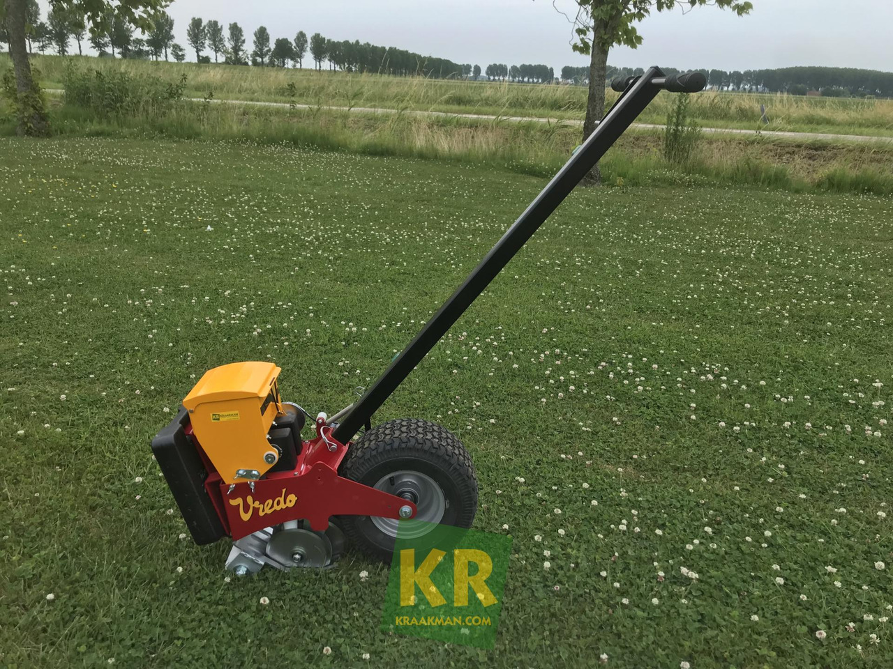 Turf Buddy Vredo  - Oprema za obradu zemljišta: slika 1 Turf Buddy Vredo  - Oprema za obradu zemljišta: slika 1
