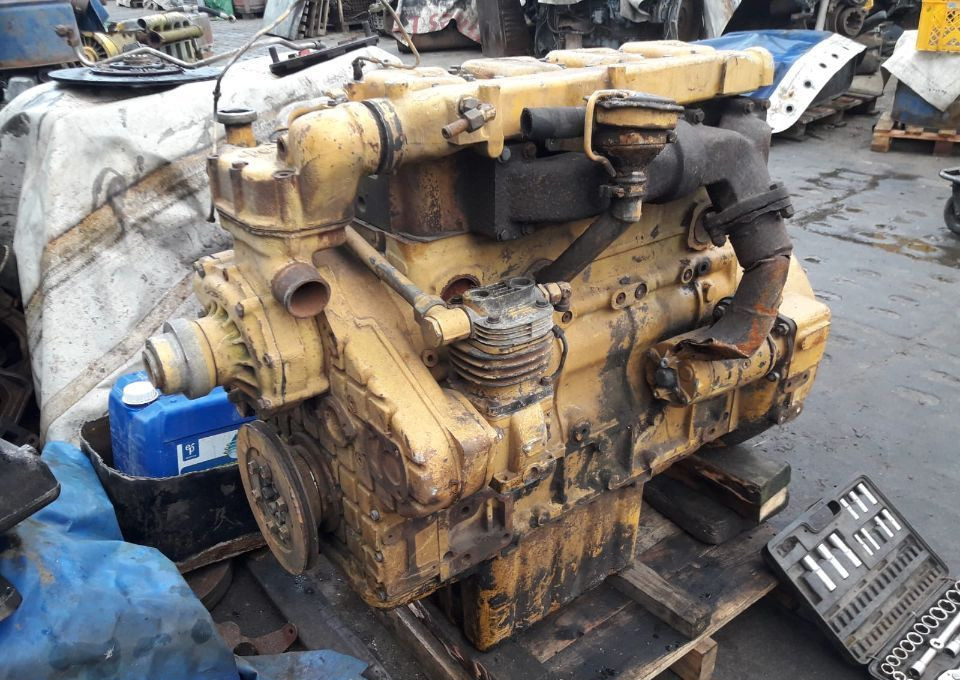 Blok Silnika LIEBHERR D904 D 904 NA 904 T CZĘŚCI WAŁ KORBOWY GŁOWICA TŁOK - Cilindar blok za Građevinska mašina: slika 2 Blok Silnika LIEBHERR D904 D 904 NA 904 T CZĘŚCI WAŁ KORBOWY GŁOWICA TŁOK - Cilindar blok za Građevinska mašina: slika 2