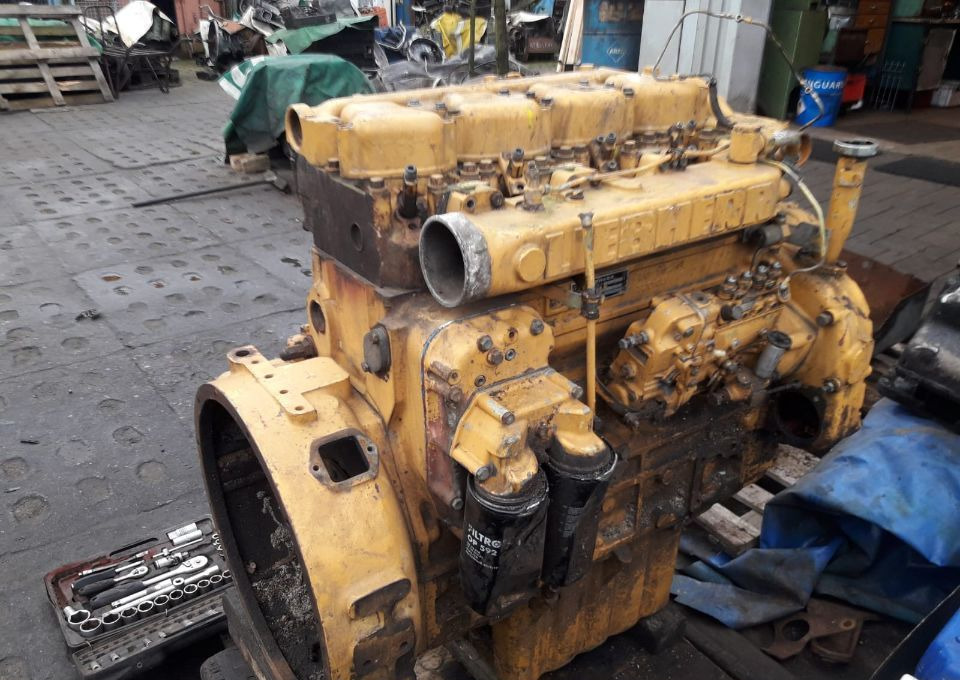 Blok Silnika LIEBHERR D904 D 904 NA 904 T CZĘŚCI WAŁ KORBOWY GŁOWICA TŁOK - Cilindar blok za Građevinska mašina: slika 1 Blok Silnika LIEBHERR D904 D 904 NA 904 T CZĘŚCI WAŁ KORBOWY GŁOWICA TŁOK - Cilindar blok za Građevinska mašina: slika 1