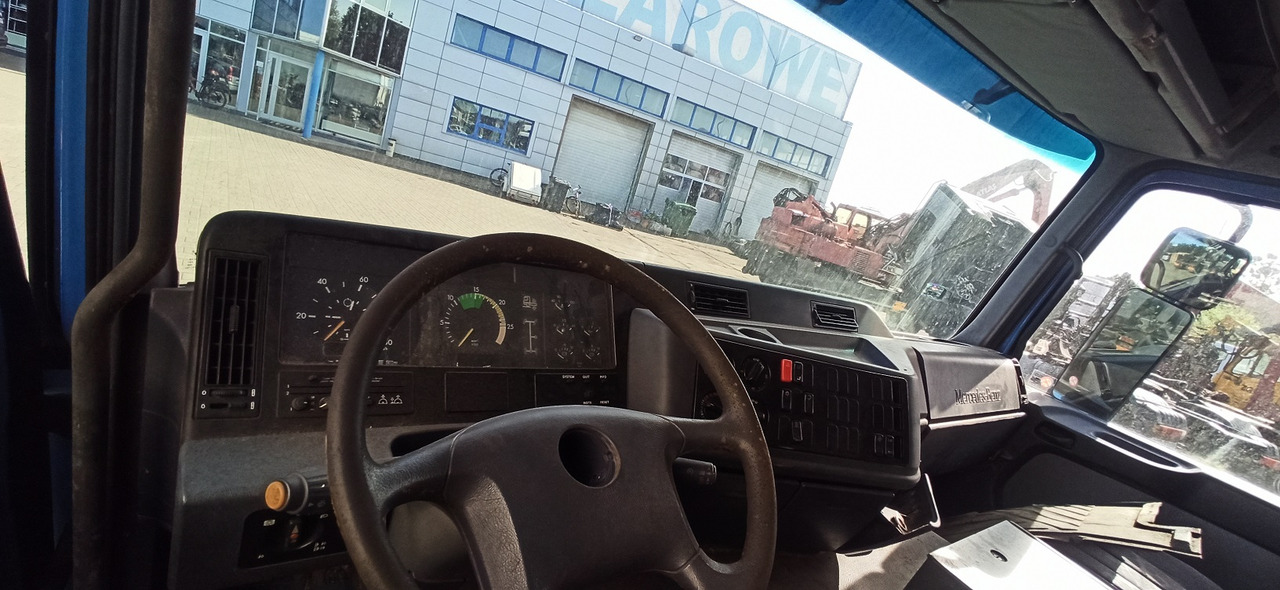 MERCEDES-BENZ Actros MP1 1831 1835 1840 1843 Low tunnel - Kabina za Kamion: slika 5 MERCEDES-BENZ Actros MP1 1831 1835 1840 1843 Low tunnel - Kabina za Kamion: slika 5