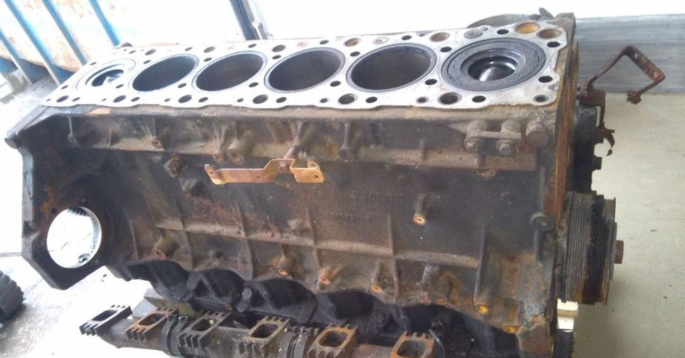 SILNIK IVECO STRALIS CURSOR 10 F3AE3681A 450K E5 CZĘŚCI BLOK GŁOWICA WAŁ TŁOK - Motor i delovi: slika 1 SILNIK IVECO STRALIS CURSOR 10 F3AE3681A 450K E5 CZĘŚCI BLOK GŁOWICA WAŁ TŁOK - Motor i delovi: slika 1