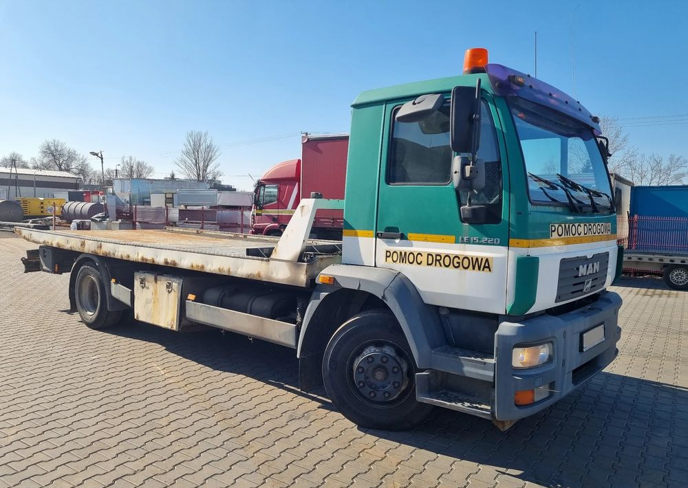 MAN LE 15 220 - Šlep vozilo: slika 2 MAN LE 15 220 - Šlep vozilo: slika 2