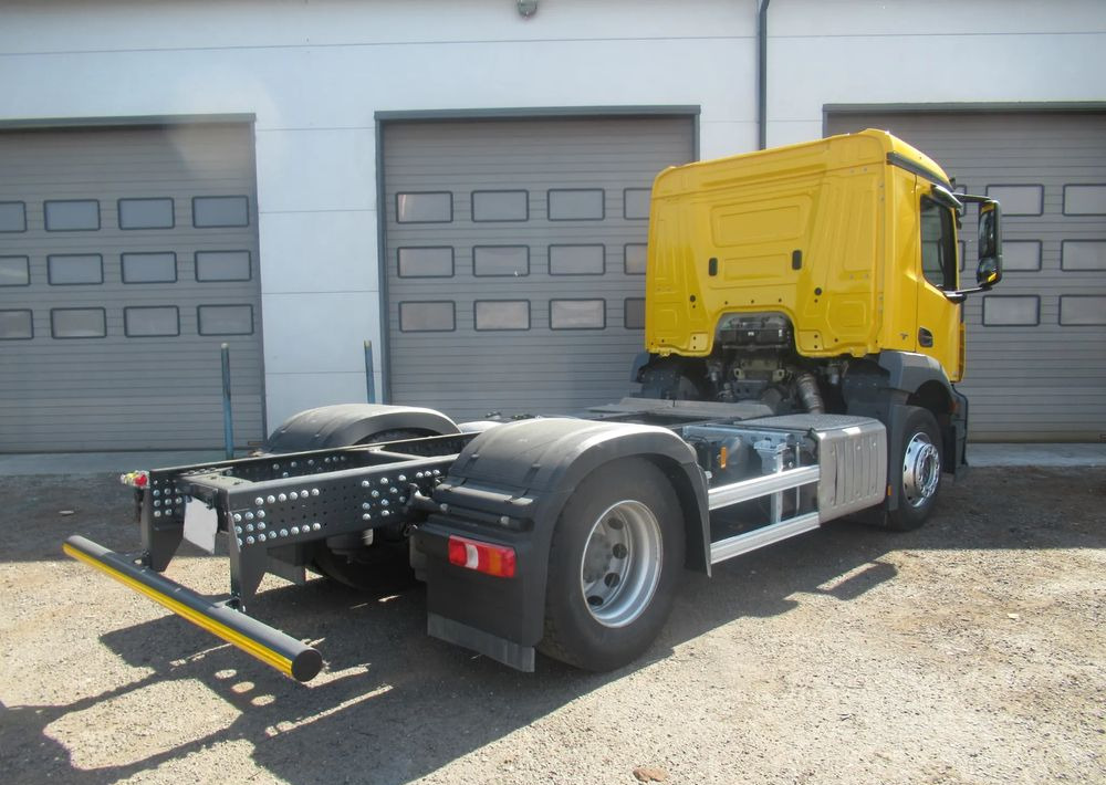 Mercedes-Benz Antos 1830   rozstaw osi 3,60 - Kamion sa golom šasijom i zatvorenom kabinom: slika 3 Mercedes-Benz Antos 1830   rozstaw osi 3,60 - Kamion sa golom šasijom i zatvorenom kabinom: slika 3