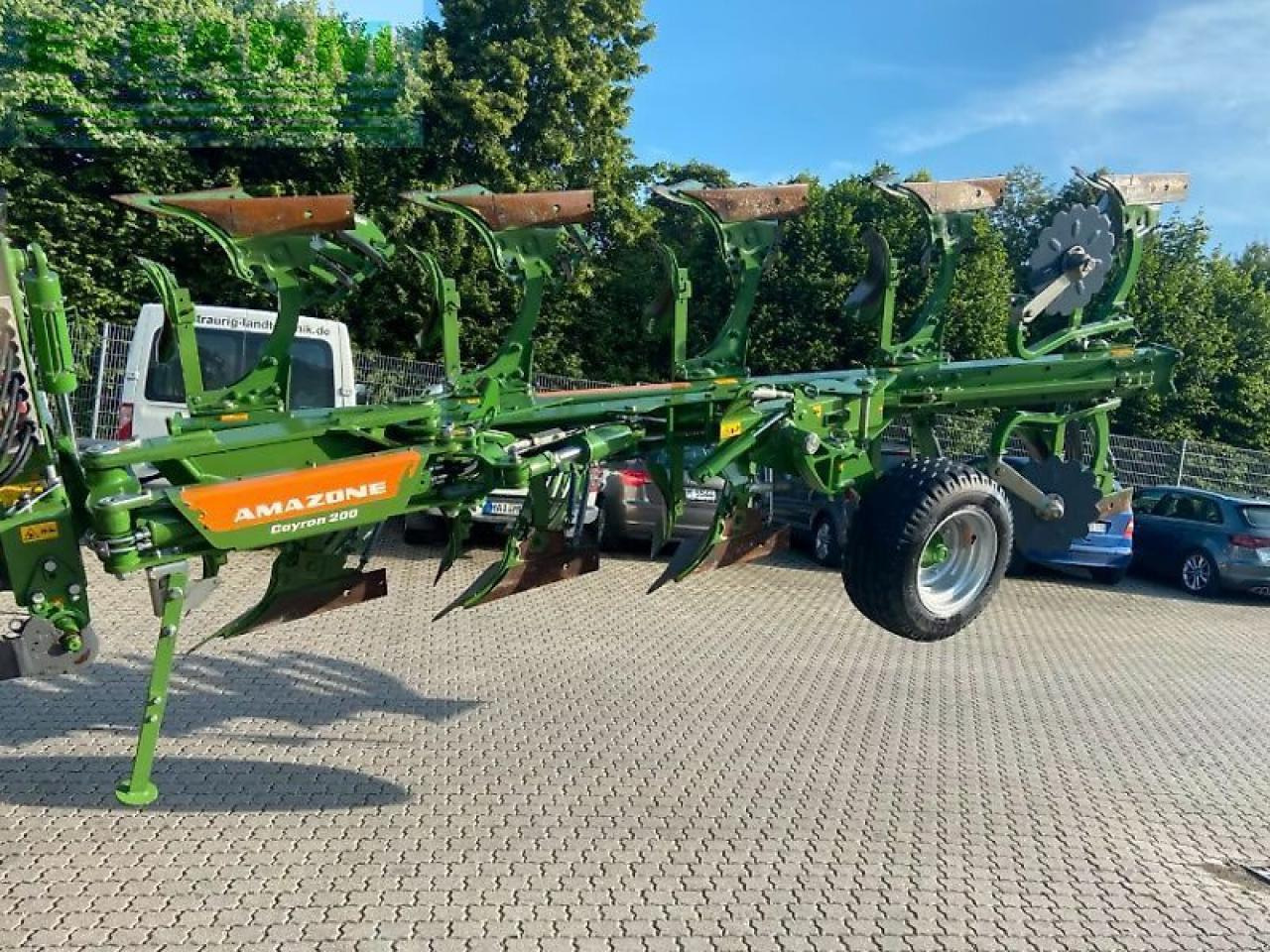 Amazone cayron 200 v - Plug: slika 1 Amazone cayron 200 v - Plug: slika 1