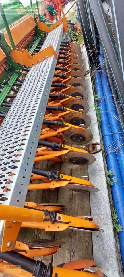 Amazone ke 403 + ad 403 - Kombinovana mašina za setvu: slika 5 Amazone ke 403 + ad 403 - Kombinovana mašina za setvu: slika 5