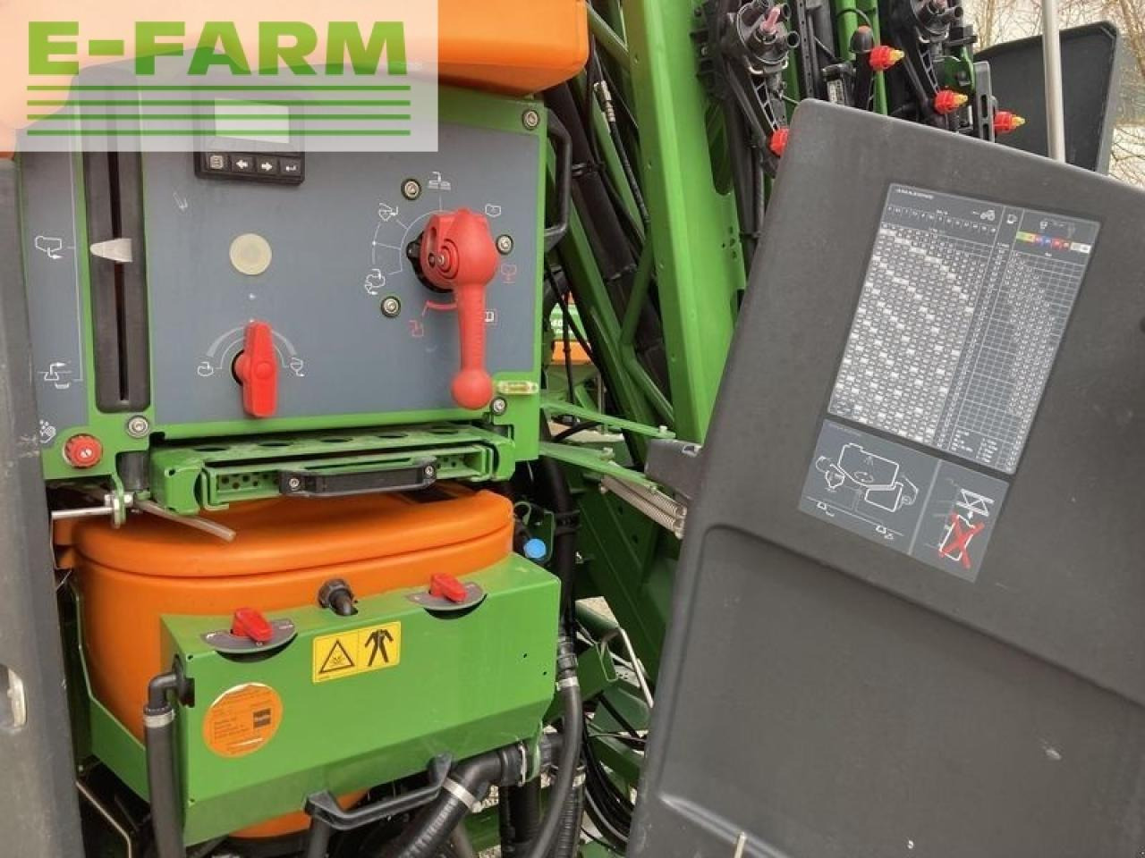 Amazone uf 2002, 25 cm düsenabstand - Prskalica montirana na traktor: slika 4 Amazone uf 2002, 25 cm düsenabstand - Prskalica montirana na traktor: slika 4