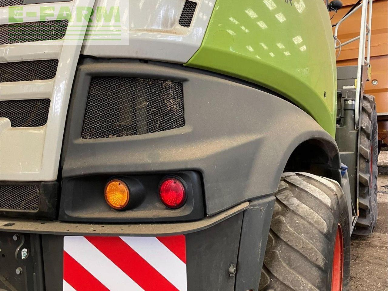 CLAAS JAGUAR 860 4WD - Kombajn za stočnu hranu: slika 3 CLAAS JAGUAR 860 4WD - Kombajn za stočnu hranu: slika 3