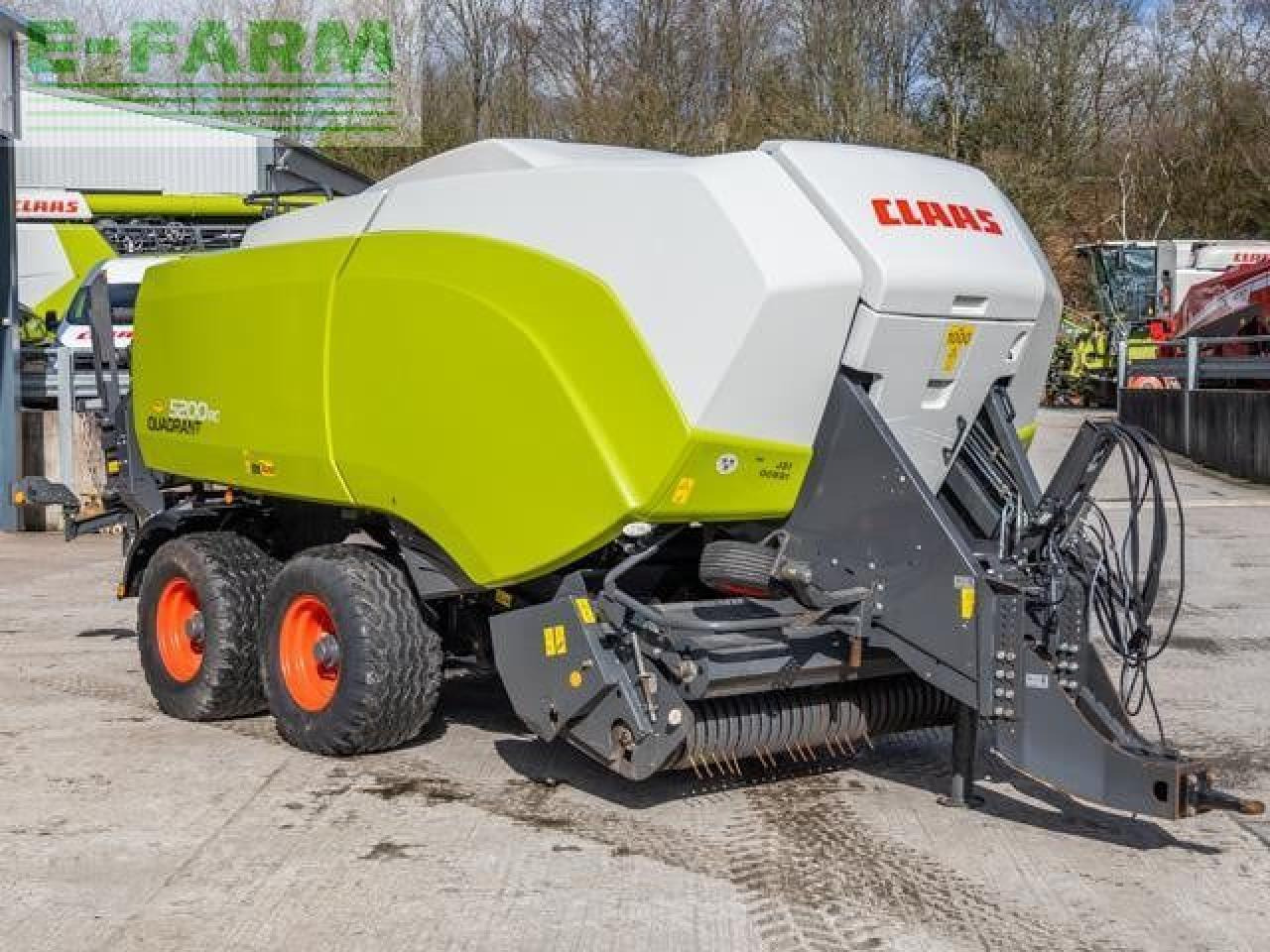 CLAAS QUADRANT 5200 RC - Balirka za kockaste bale: slika 2 CLAAS QUADRANT 5200 RC - Balirka za kockaste bale: slika 2