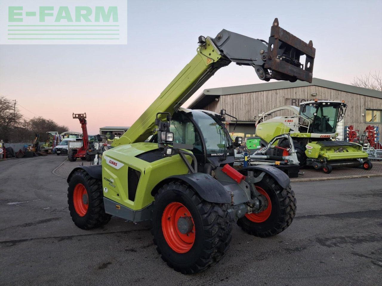CLAAS SCORPION 736 - Teleskopski upravljač: slika 1 CLAAS SCORPION 736 - Teleskopski upravljač: slika 1