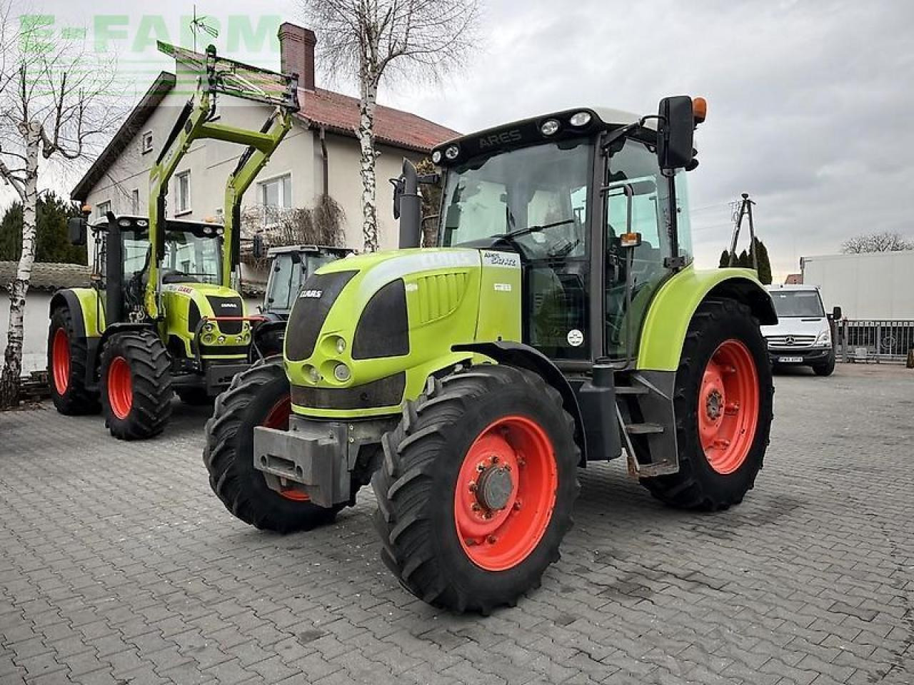 CLAAS ares 547 atz ATZ - Traktor: slika 1 CLAAS ares 547 atz ATZ - Traktor: slika 1
