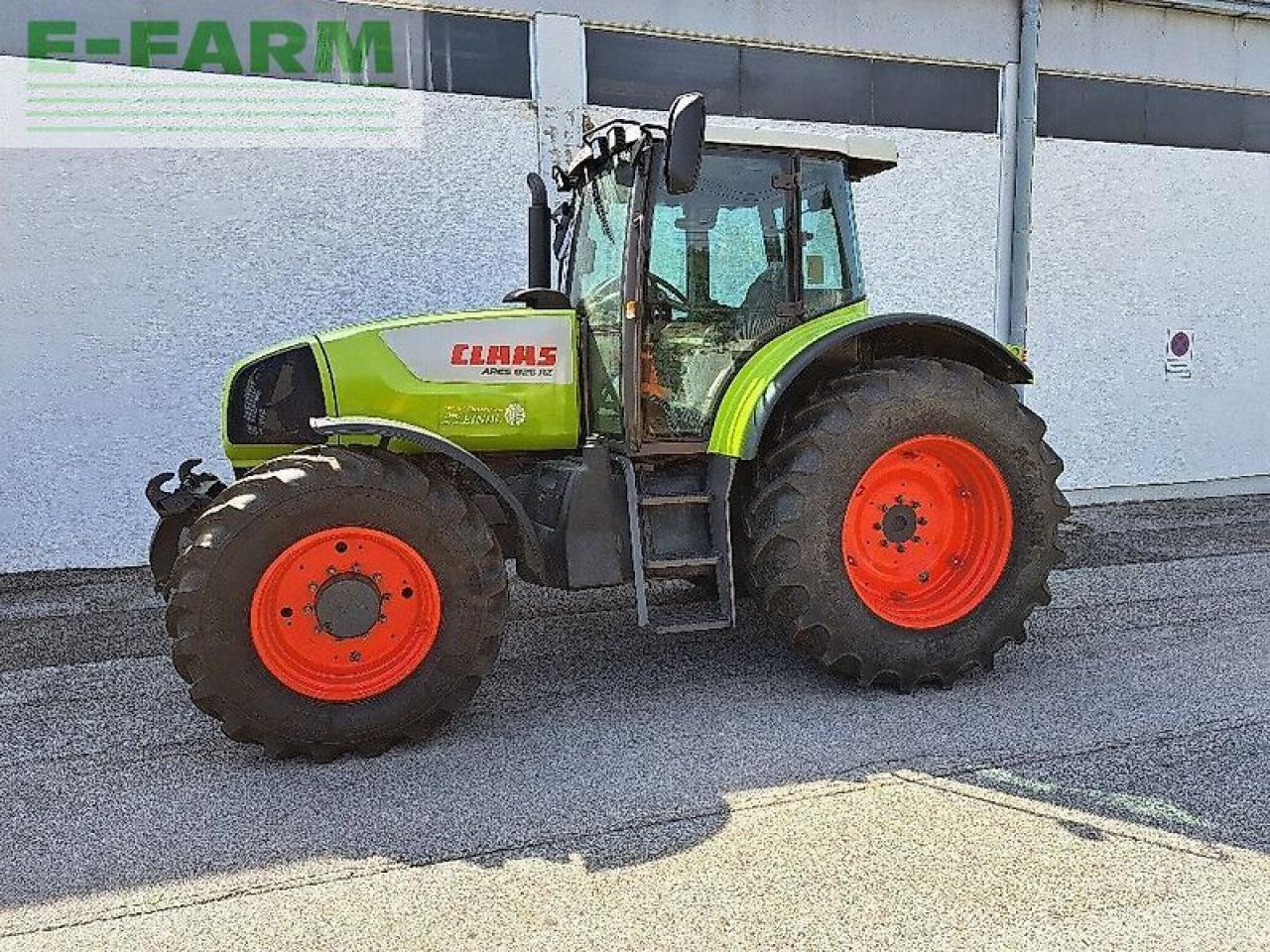 CLAAS ares 826 - Traktor: slika 1 CLAAS ares 826 - Traktor: slika 1