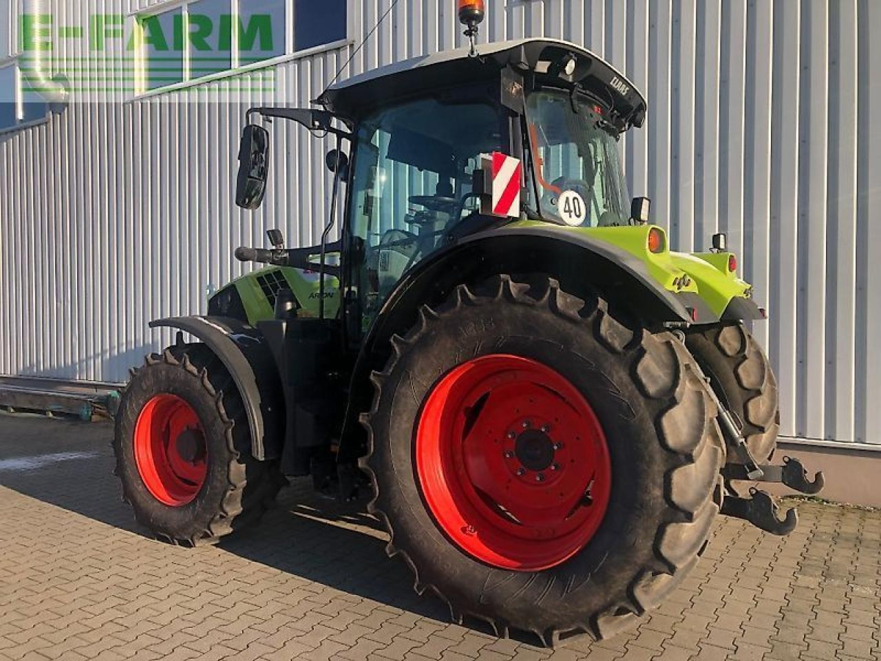 CLAAS arion 550 cm cis+ CIS - Traktor: slika 4 CLAAS arion 550 cm cis+ CIS - Traktor: slika 4