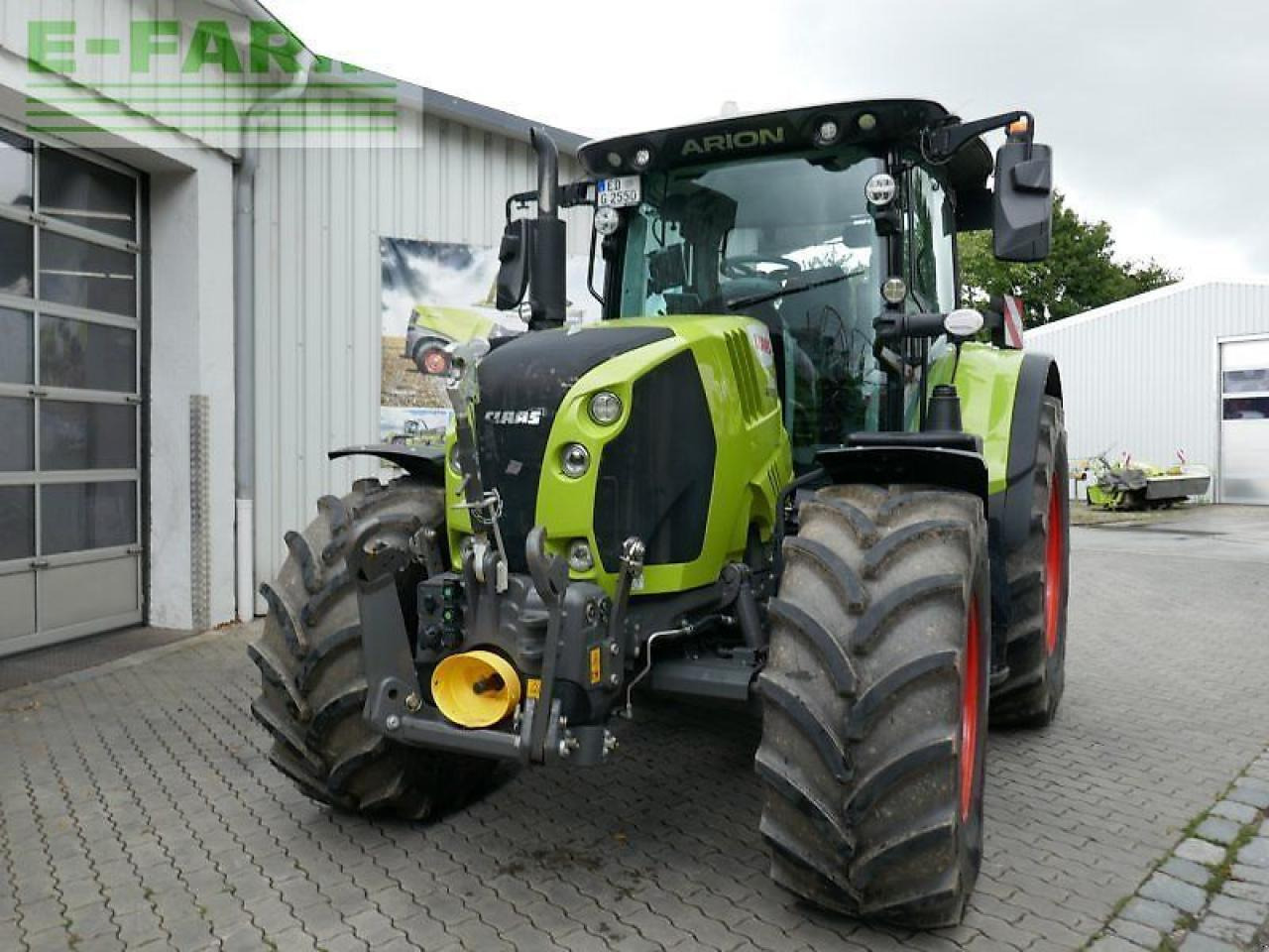 CLAAS arion 550 cmatic cebis CMATIC CEBIS - Traktor: slika 2 CLAAS arion 550 cmatic cebis CMATIC CEBIS - Traktor: slika 2