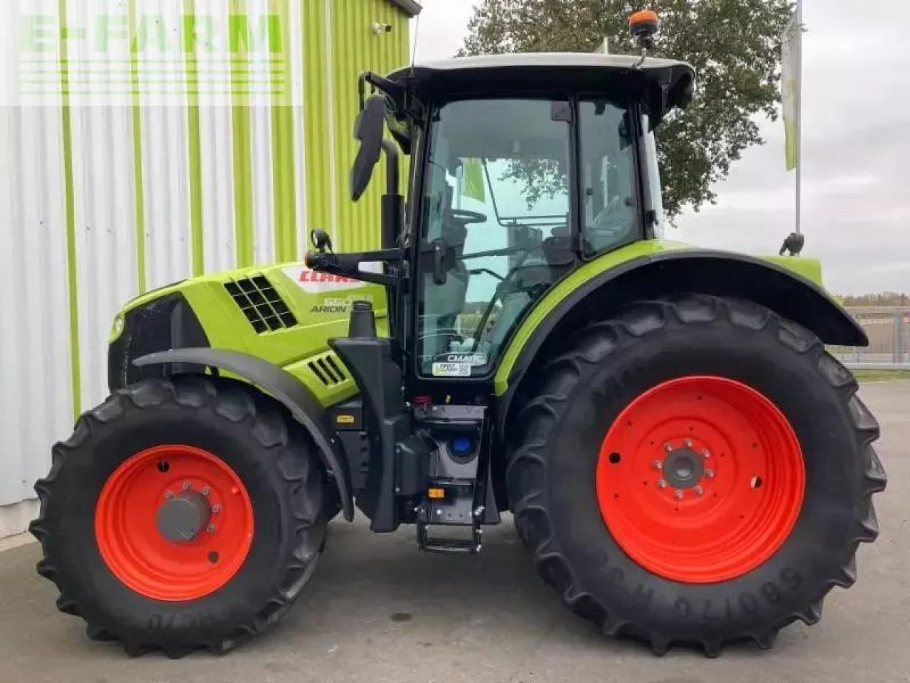 CLAAS arion 550 cmatic cis+ CMATIC CIS+ - Traktor: slika 5 CLAAS arion 550 cmatic cis+ CMATIC CIS+ - Traktor: slika 5