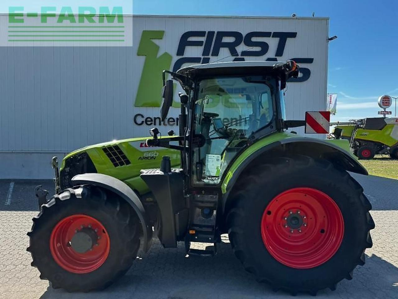 CLAAS arion 660 cmatic cebis CMATIC CEBIS - Traktor: slika 2 CLAAS arion 660 cmatic cebis CMATIC CEBIS - Traktor: slika 2