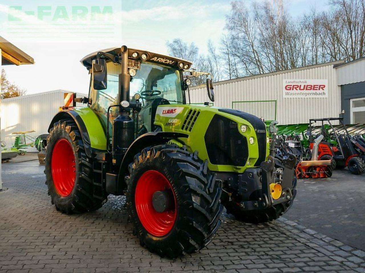 CLAAS arion 660 cmatic cebis CMATIC CEBIS - Traktor: slika 3 CLAAS arion 660 cmatic cebis CMATIC CEBIS - Traktor: slika 3