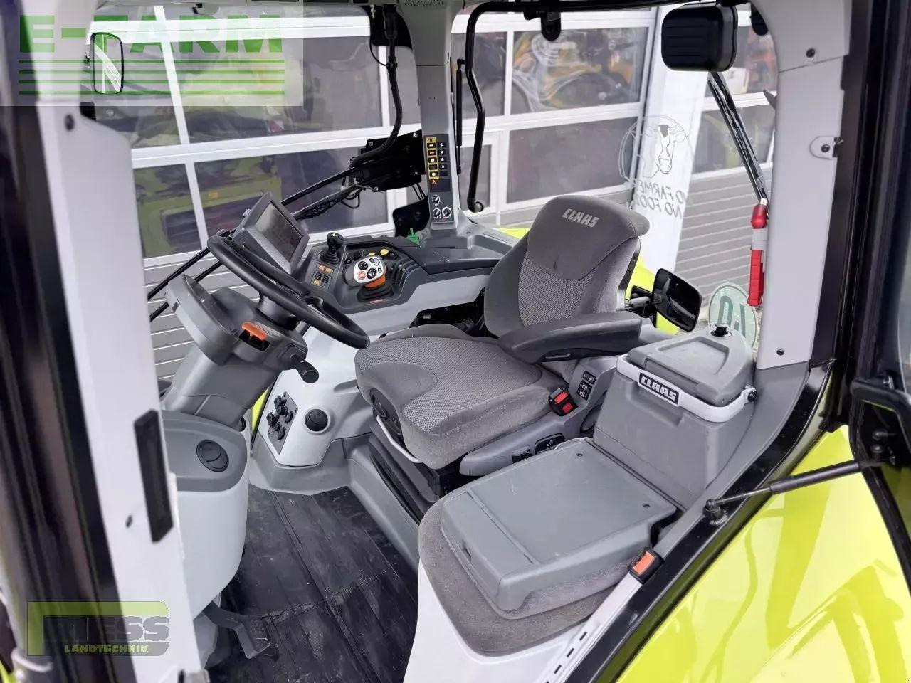 CLAAS axion 810 cebis cmatic 4f a41 CMATIC CEBIS - Traktor: slika 4 CLAAS axion 810 cebis cmatic 4f a41 CMATIC CEBIS - Traktor: slika 4